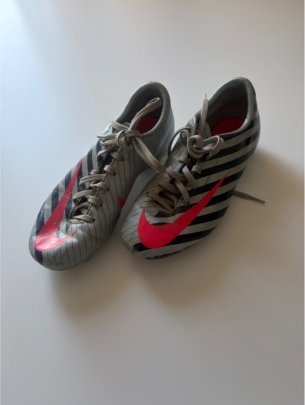 Nike Soccer mercurial Vapor VII CR7 5.5 grey pink